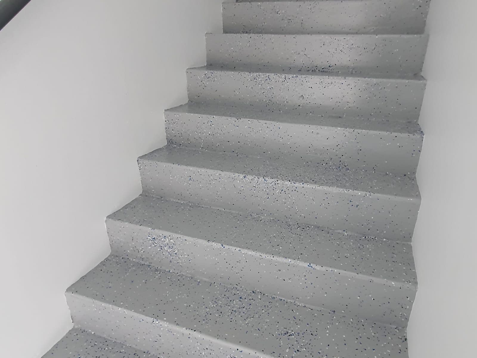 Light epoxy floor finish in an empty interior room